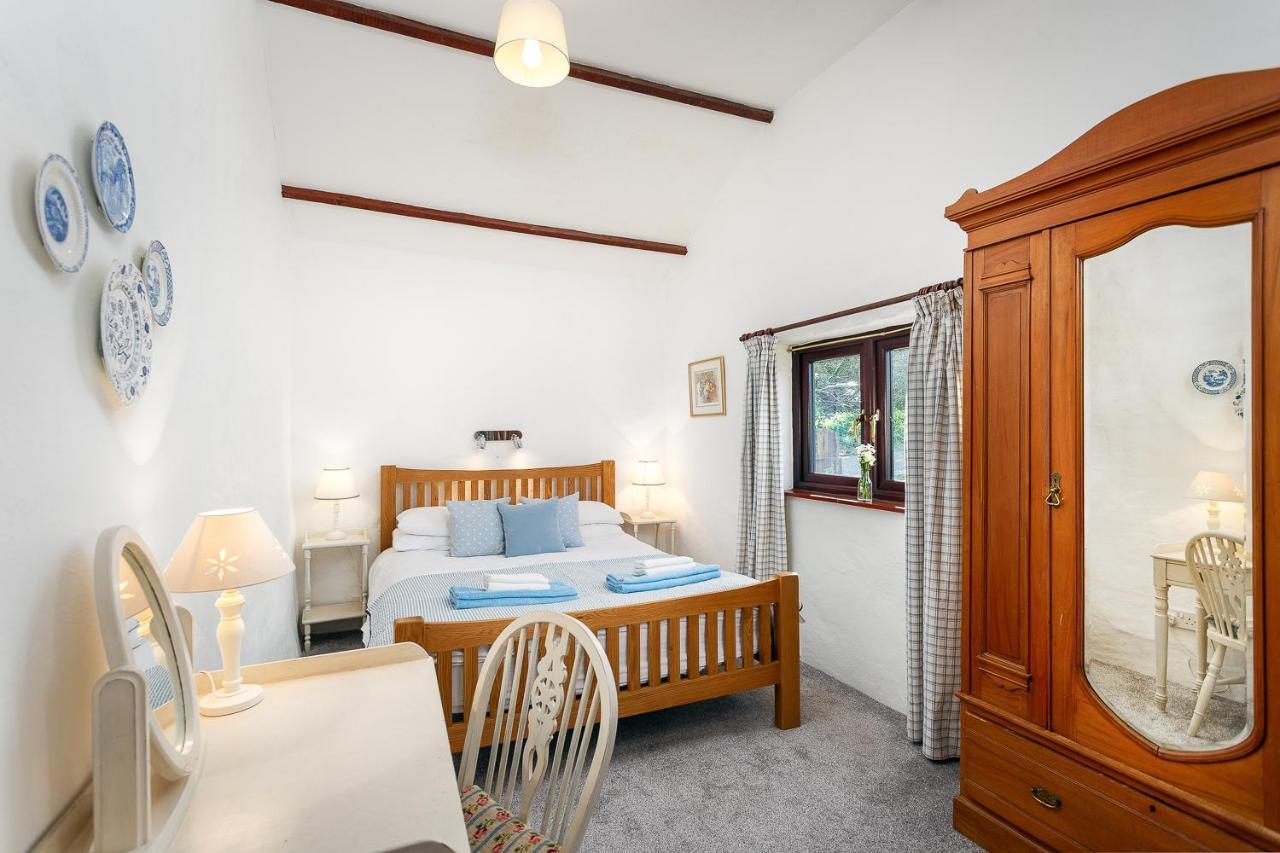 The Snug At Cornish Barn Holidays Truro Luaran gambar